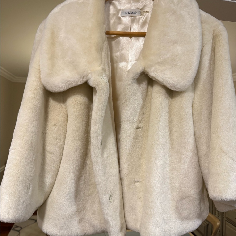 Calvin Klein Women's Plush Cream Teddy Jacket